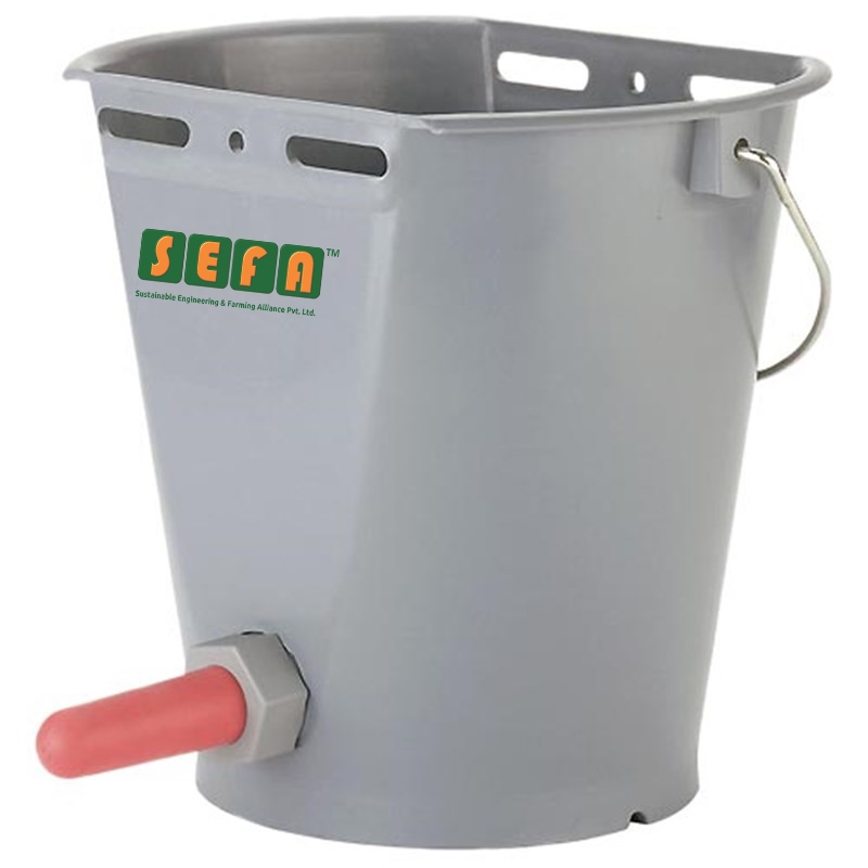 Calf Feeding Bucket 8 lit with Nipple Sefa, Sustainable Engineering